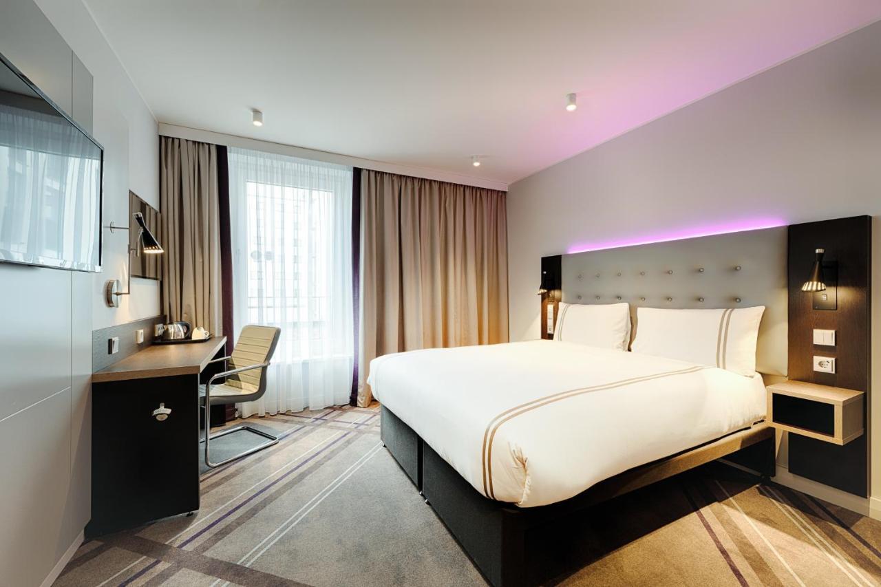 Premier Inn Hamburg City Klostertor Buitenkant foto